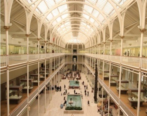 The impressive Grand Gallery