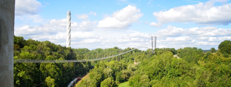 Thanks to its sweeping S-shaped curve, the Neckarline offers panoramic views across the Neckar Valley, stretching as far as the Alps on a clear day.