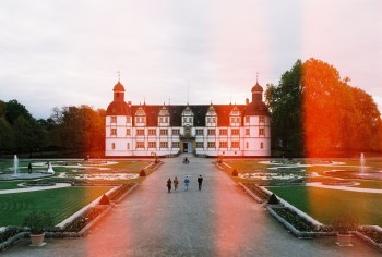 Neuhaus Castle and the Castle & Riverside Park combine historic architecture, blooming gardens, and diverse recreational activities into a truly unique experience.