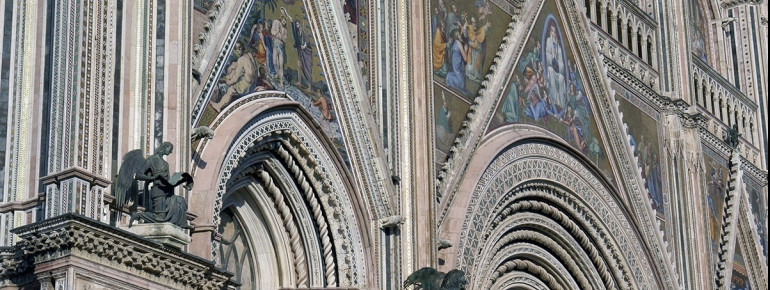The architecturally highly impressive exterior facade of Orvieto Cathedral