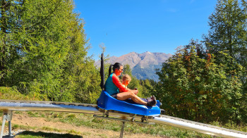 The new summer toboggan run in Sterzing is ideal as an excursion destination for families.