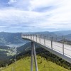 The transparent railing of the Kaiserblick panorama platform offers a wonderful view.