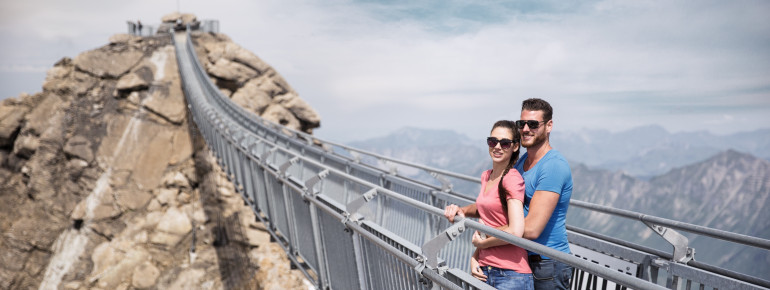 Access to the suspension bridge is open year round, depending on weather conditions.