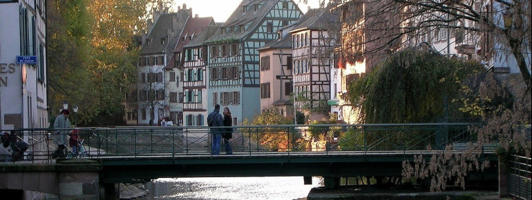 The romantic little bridges of Petit France