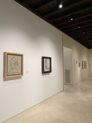 The museum welcomes over 600,000 visitors each year.