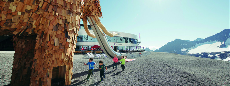 The play mammoth is six metres high.