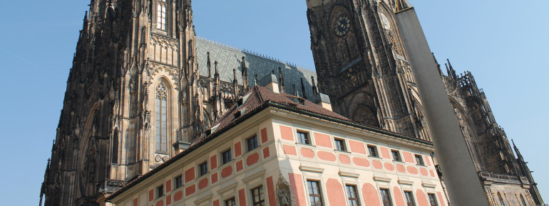 The towers of St. Vitus Cathedral characterise the image of the castle.