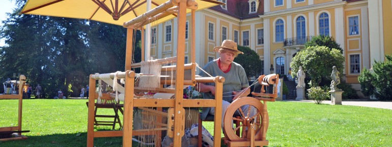 During the Linen Days, the baroque palace becomes a stage for traditional crafts, modern design, and culinary delights.