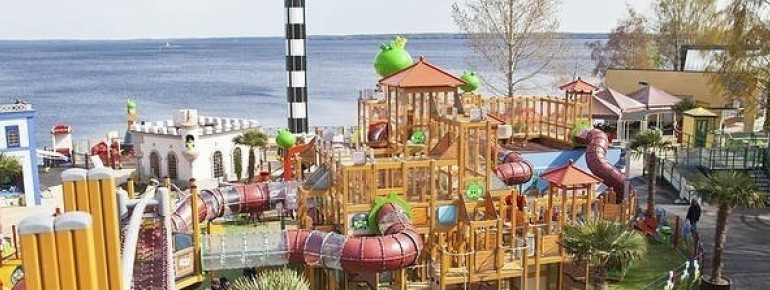 Särkänniemi has more than 30 attractions in sotre for you.