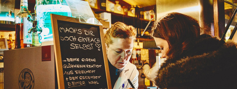 DIY - create a mulled wine to your own taste at Santa Pauli.