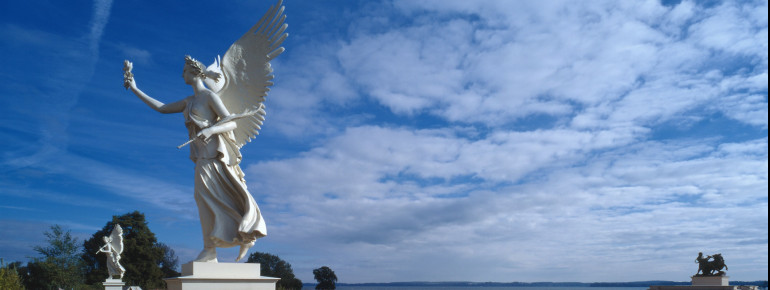 From the magnificent orangery you can look out over Lake Schwerin.