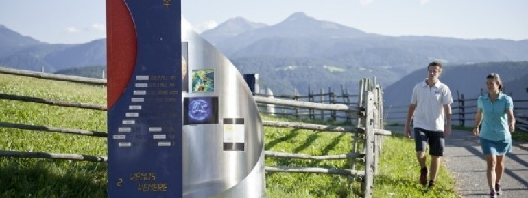 The seven kilometer long planetary path through the landscape of the Eggental, brings you closer to our solar system.