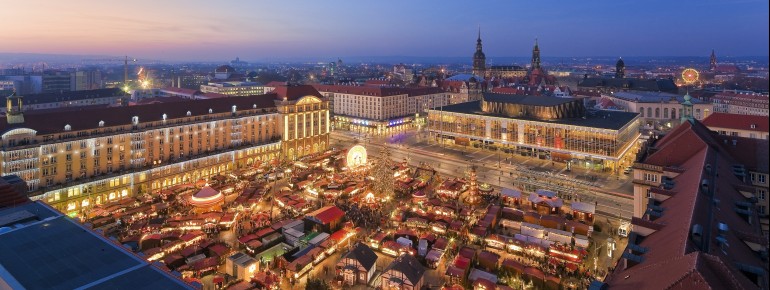 Striezelmarkt is held right at the city centre of Dresden.
