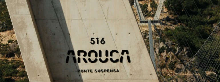 At 516 meters, the bridge ranks among the longest pedestrian suspension bridges in the world.