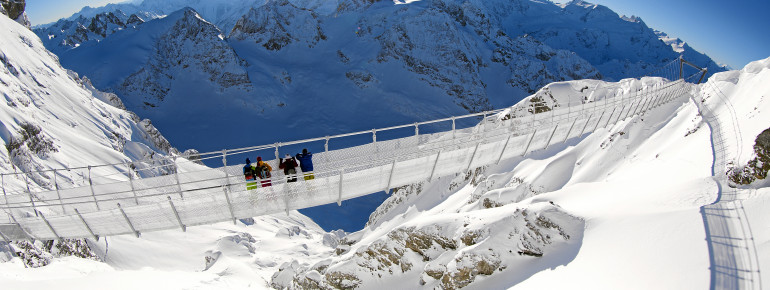 The TITLIS Cliff Walk can be visited year-round.