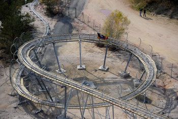 The Monte Coaster is located on the 110-metre-high sand mountain Monte Kaolino in the Upper Palatinate.