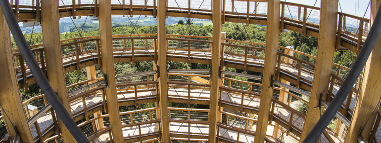 The observation tower is 40 metres high.