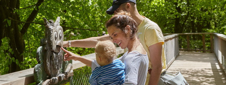 Learning and experience stations alternate.