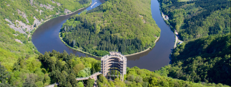 From the viewing platform you have a great view of the Saar Loop.
