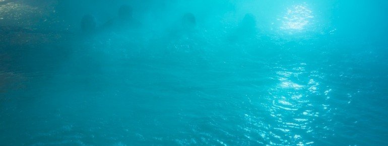 Enjoy the thermal water