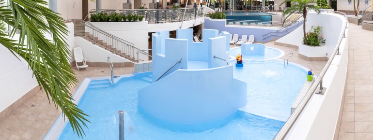 The kids area in which the small visitors can have fun.