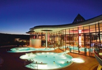 KissSalis Therme is also a great experience at night.