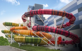 Plopsaqua De Panne has a total of six large slides.