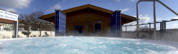 Outdoor whirlpool in the Thüringen Therme Mühlhausen.