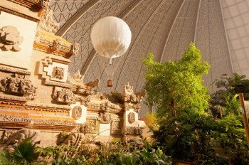 Try Indoor Ballooning: you get to see Tropical Islands from above!