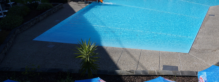Alpenschwimmbad Wattens - den Sommer genießen!