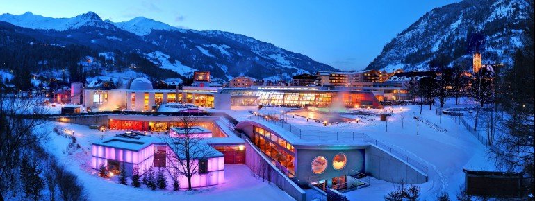 Das wunderbare Winterpanorama der Alpentherme