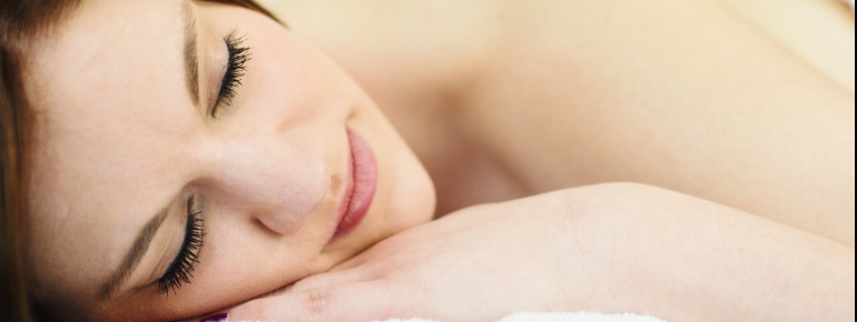 Eine entspannende Massage kann vorab per Telefon, E-Mail oder an der Kasse gebucht werden.