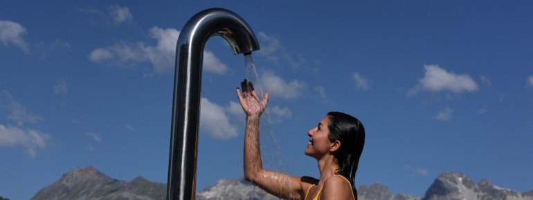 Eingebettet in eine wunderschöne Berglandschaft