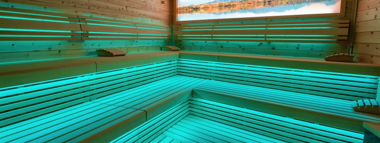 Alpenländisches Dufterlebnis für alle Sinne in der neuen Zirbenstube