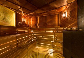 Das klassische Saunaerlebnis gibt es in der Finnischen Sauna bei 80° C.