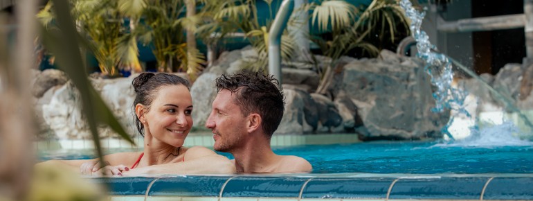 Zweisamkeit in der neuen Erlebnistherme Naturns genießen!