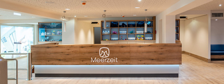 Eingangsbereich der Meerzeit Büsum Wellenbad und Spa