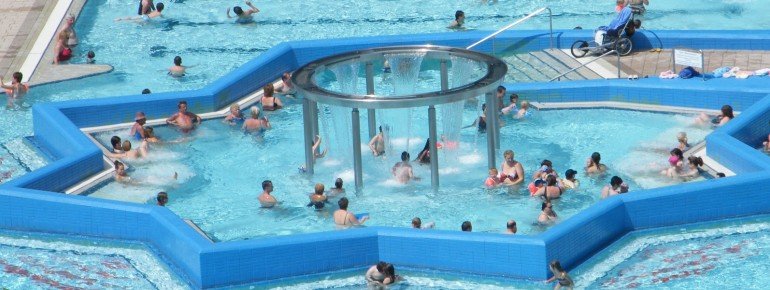 Das sternförmige Solebecken fördert die Gesundheit und entspannt den Geist