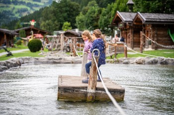 Abenteuerspielplatz Rucki Zucki's Gaudi-Alm