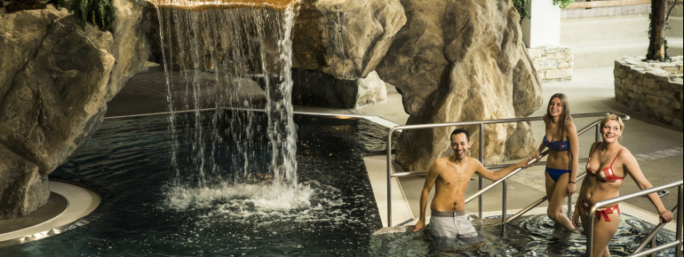 Ein Highlight im Badebereich ist die Grotte.