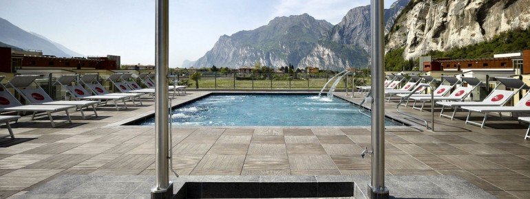 In der Sonne liegen kann man im Außenbereich