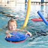 Vor Ort werden Kinderschwimmkurse angeboten.
