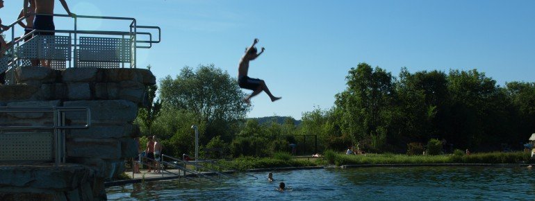 Ein Sprung ins kühle Nass