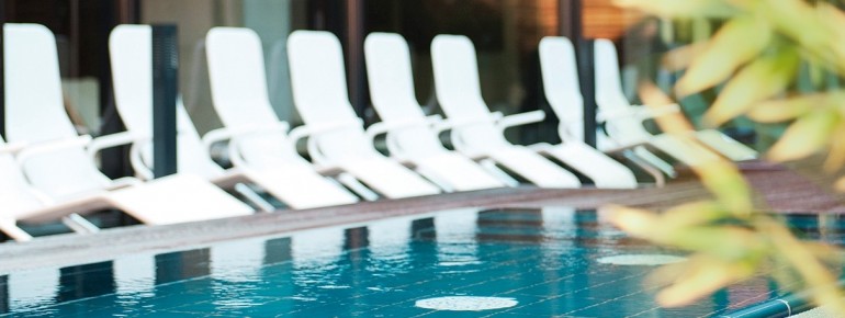 Auch der Außenbereich des Liquidroms in Berlin lädt zum Entspannen ein