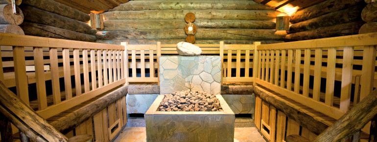 In der Kelo Sauna schwitzt du zu entspannenden Melodien.
