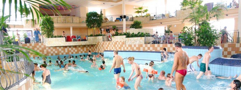 In der Badewelt des Monte Mare Kaiserslautern haben nicht nur Kinder ihren Spaß