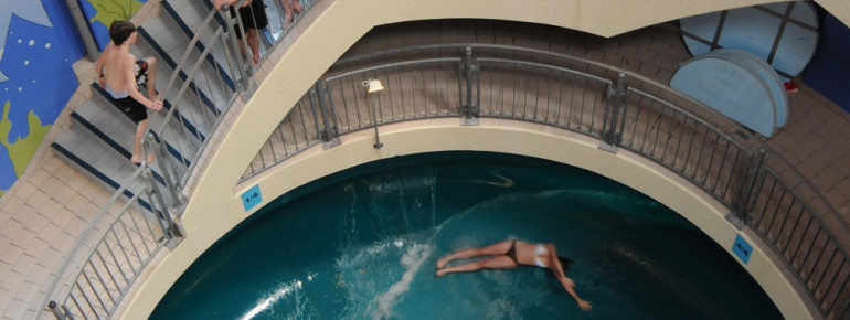 Mit Schwung ab in die Trichterrutsche