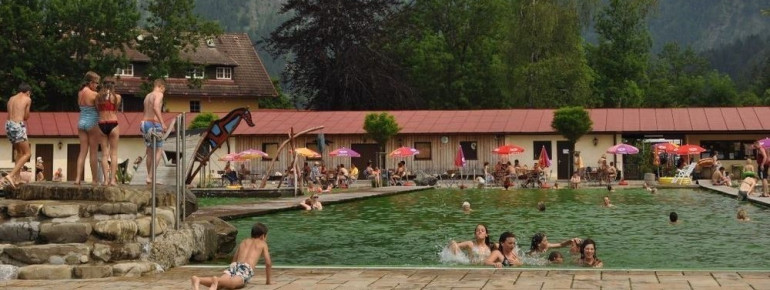 Mit viel frischer Luft und herrlicher Bergkulisse - Bad Hindelang´s Naturbad
