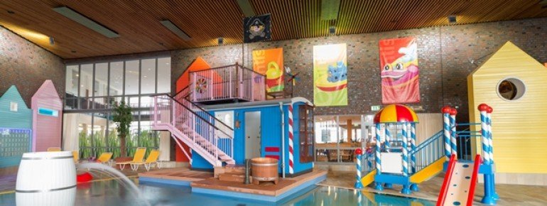 Rutschen, planschen, toben - alles was das Kinderherz begehrt findest du im Kinderbecken