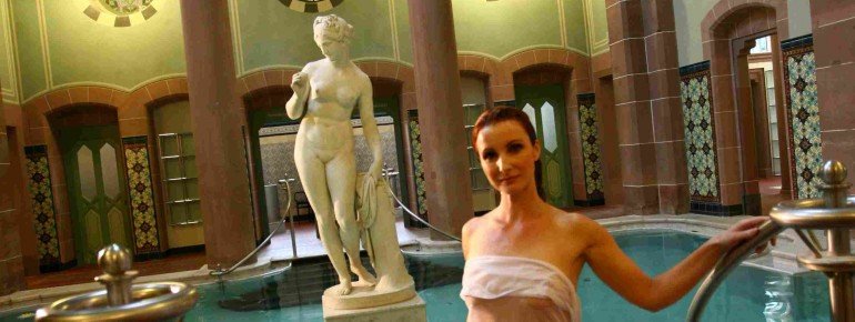 Im historischen Bereich des Palais Thermal